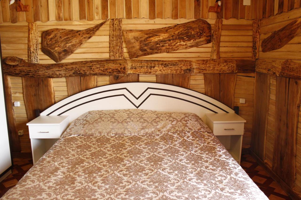 Diana Hotel Goris Exterior photo