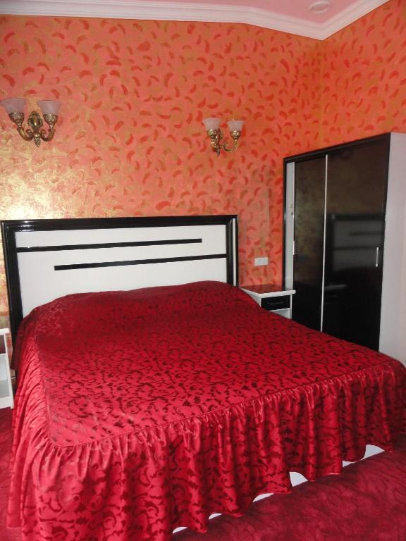 Diana Hotel Goris Room photo